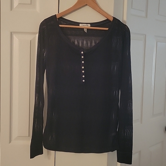 AEROPOSTALE -Semi-sheer top - LIKE NEW! - Picture 1 of 5